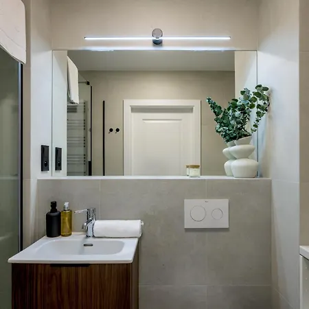 Rentplanet - Braniborska 74 *