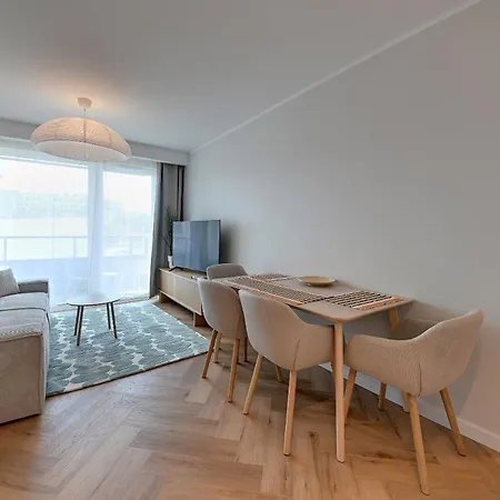 Apartment Rentplanet - Braniborska 74